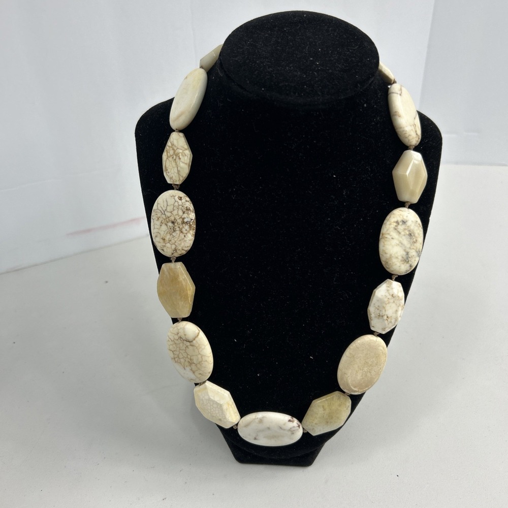 Vintage J‎ Jill Polished White Stone Howlite Chunky Bead Statement Necklace